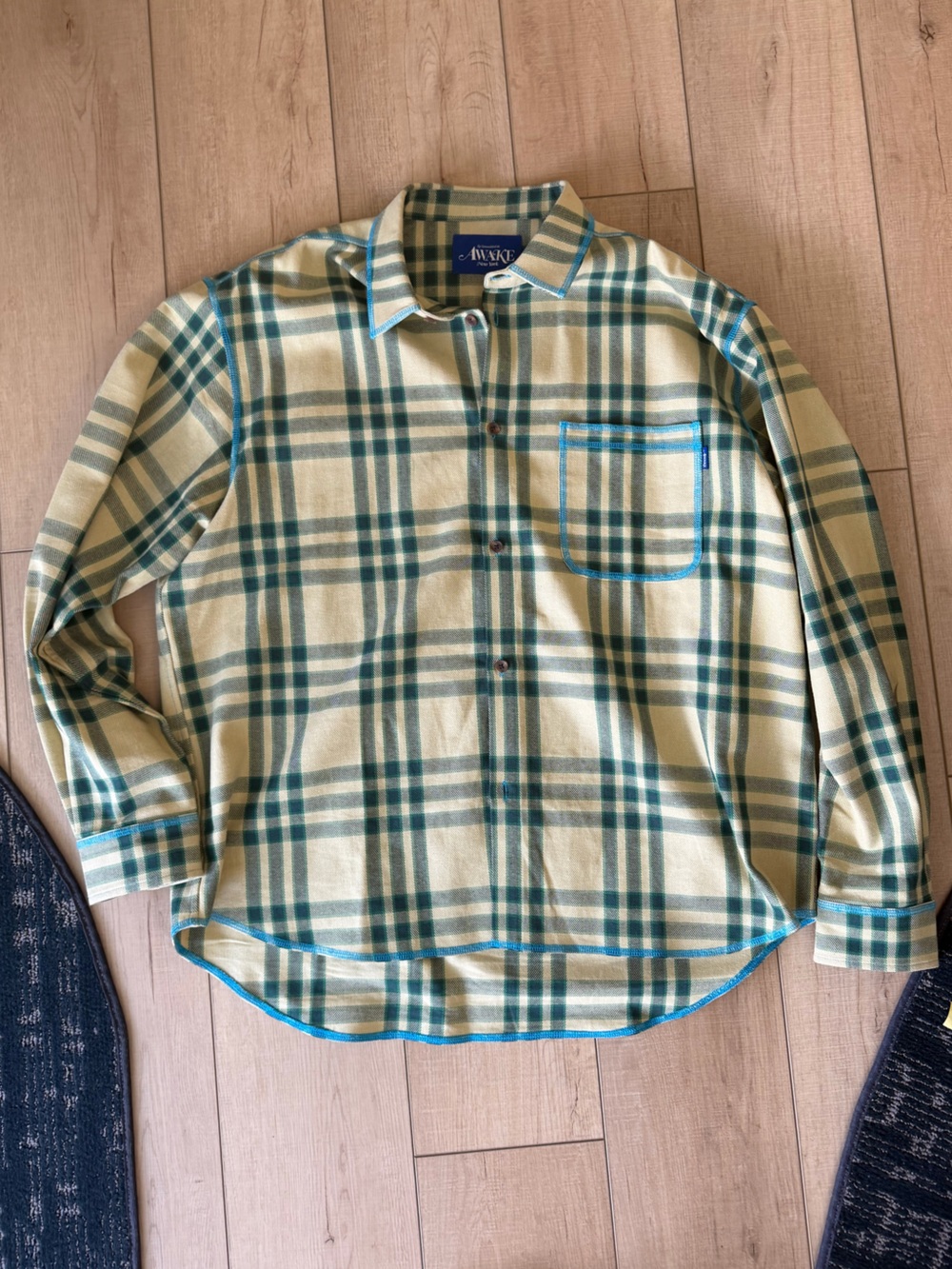 Awake NY Light weight Flannel color Green size Large